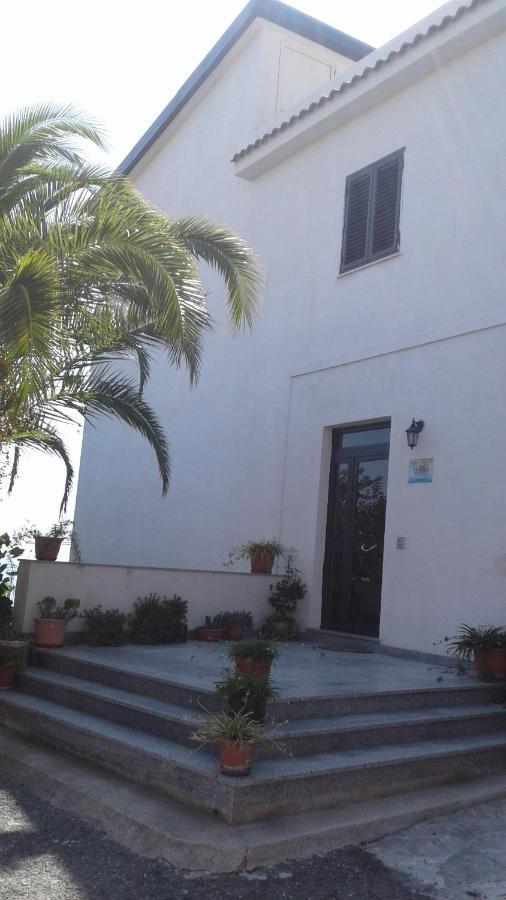 Bed and Breakfast L'Oasi Roseto Capo Spulico Exterior foto